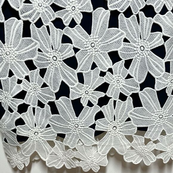 NWT Eliza J Women’s Floral lace crochet overlay sleeveless dress Ivory/ Navy 6 - Picture 3 of 6